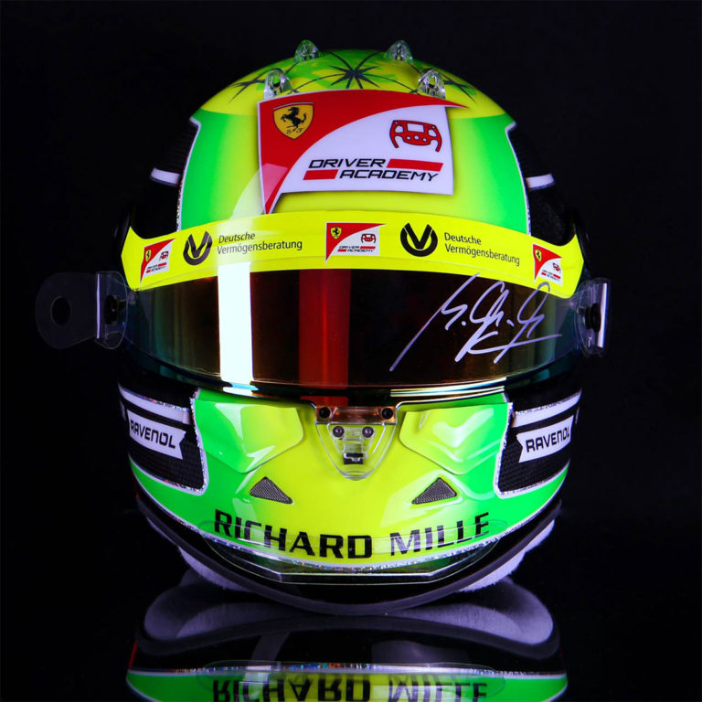 Mick Schumacher | オフィシャルグッズやサイン入りレプリカヘルメット